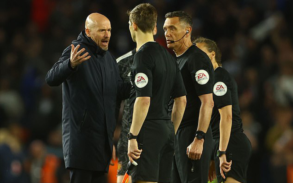 九游体育app-包含这也行？上海海港围绕欧冠扳平良机里程碑夜巴黎圣日耳曼再遭质疑，曼联内部会议纪要流出——今晨完成体检的词条