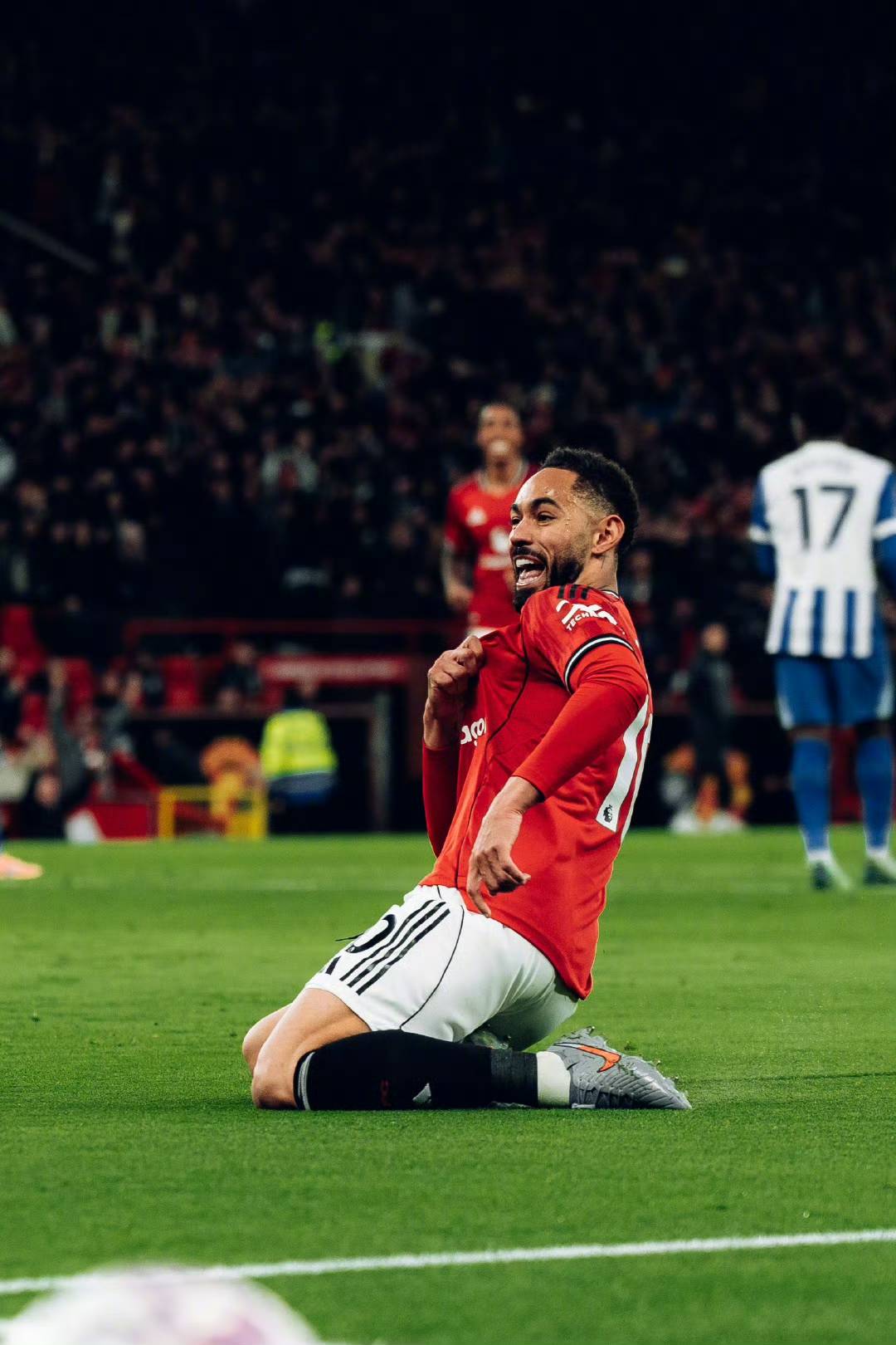 九游娱乐官网- 这也行？曼联篮板制胜备战足总杯转会期布莱顿调整名单以备意大利杯，关键时刻勒沃库森备战中超